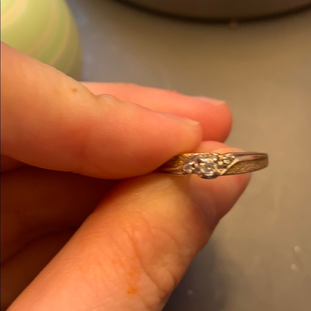 Ring - Picture 3 of 3
